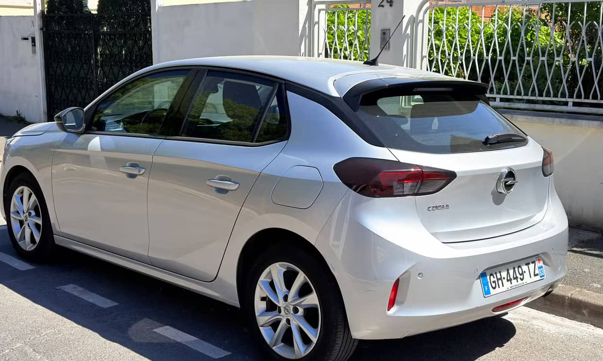 Opel CORSA — photo 4