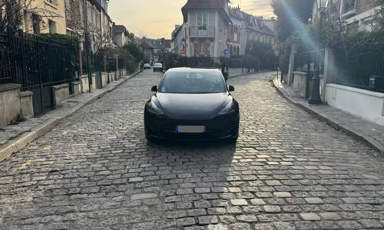Tesla MODEL 3 — photo 10