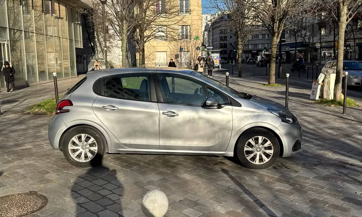 Peugeot 208 — photo 10
