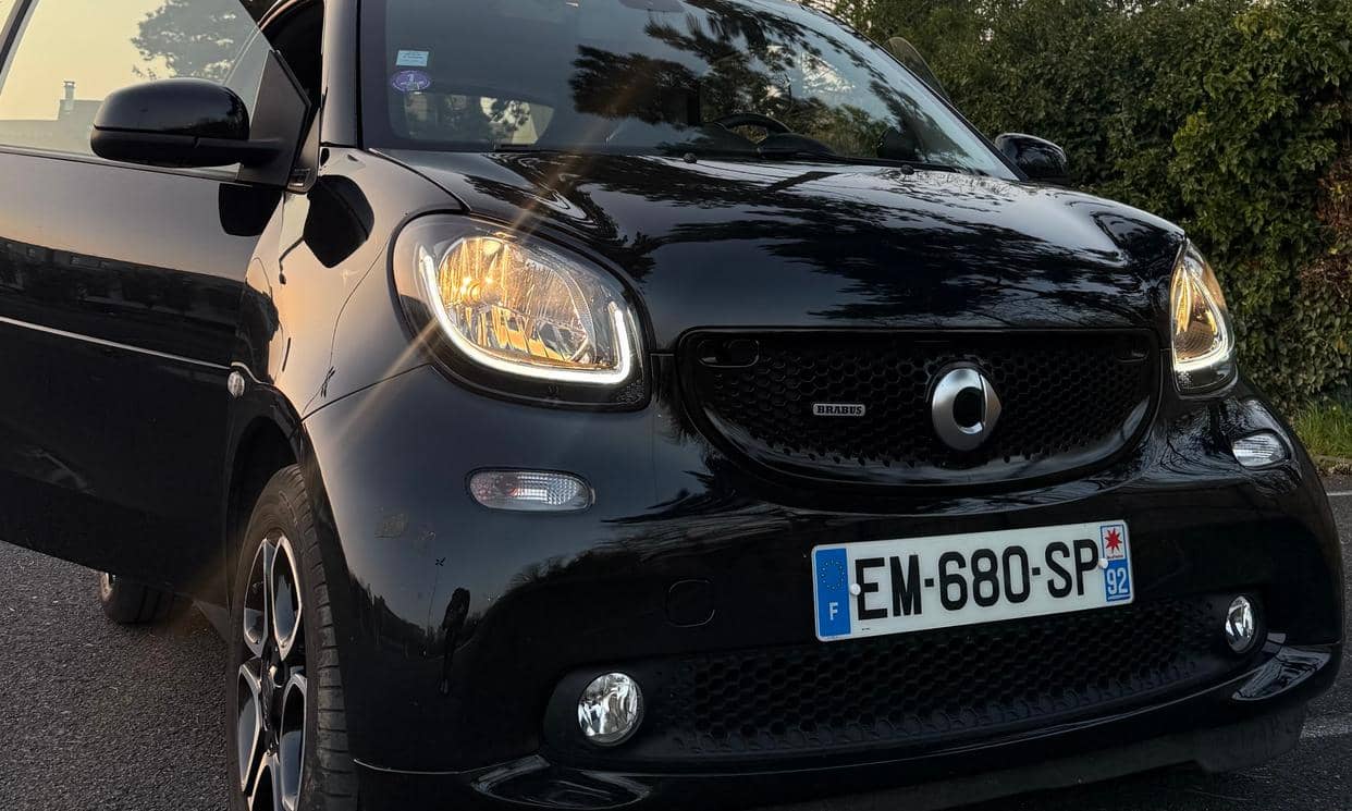 smart FORTWO COUPE — photo 2