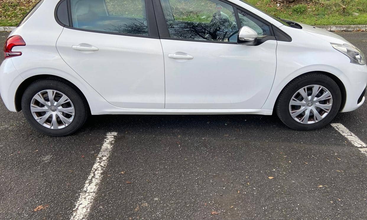 Peugeot 208 — photo 4