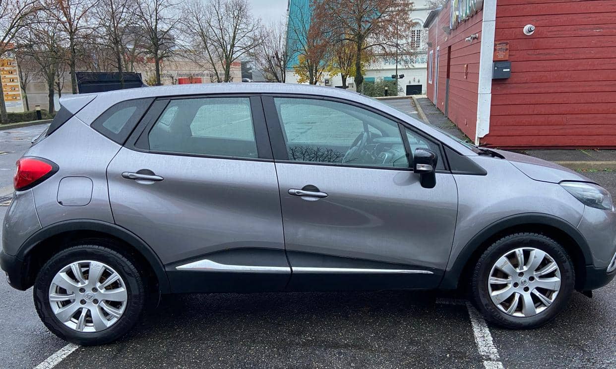 Renault CAPTUR — photo 2