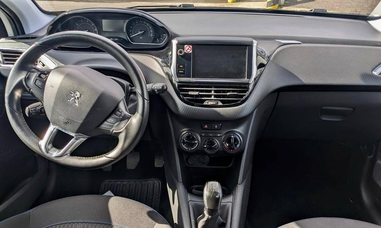 Peugeot 208 — photo 5