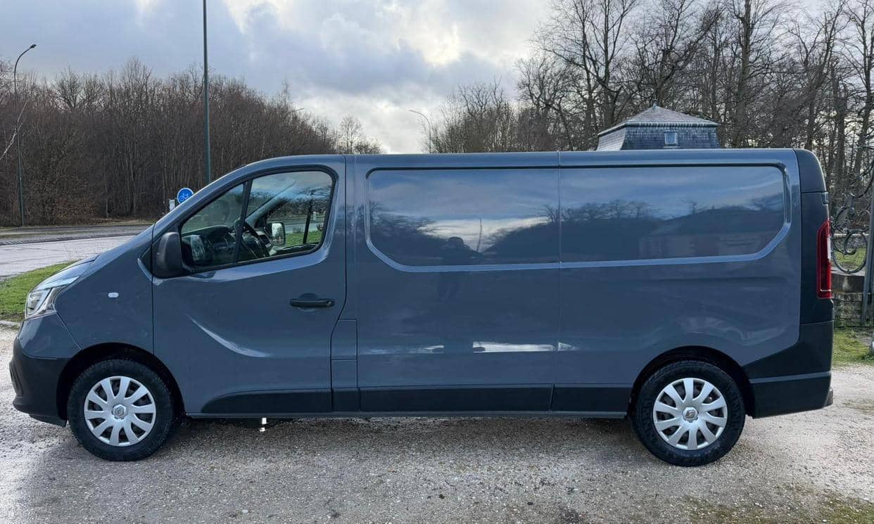 Renault TRAFIC III — photo 7