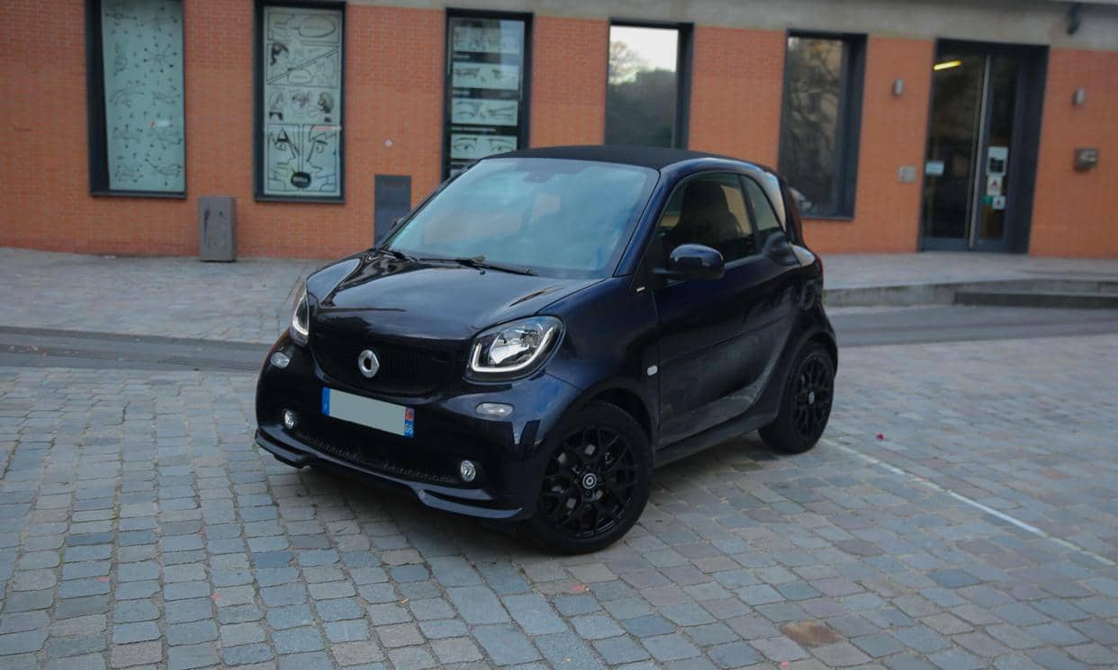smart FORTWO COUPE — photo 2