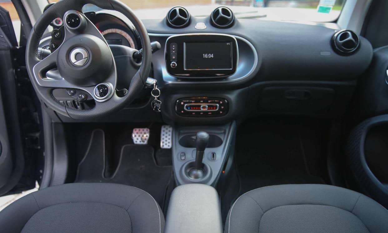 smart FORTWO COUPE — photo 5