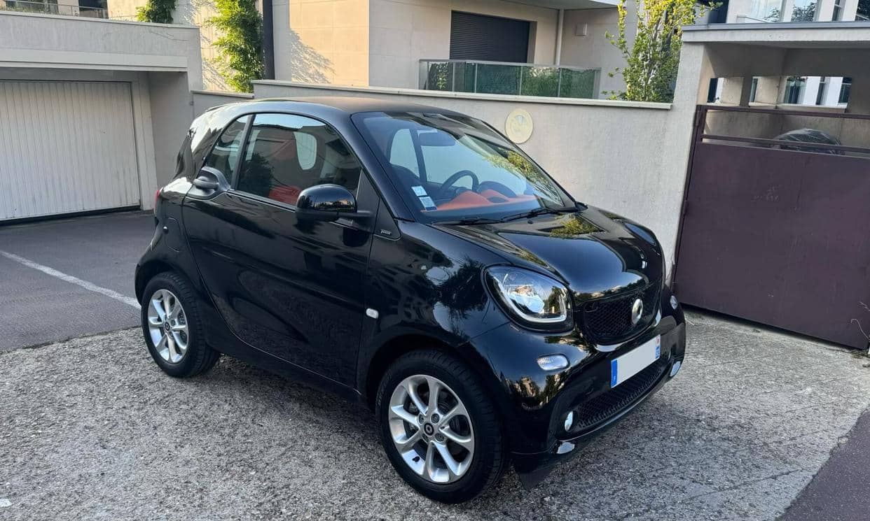smart FORTWO COUPE — photo 2