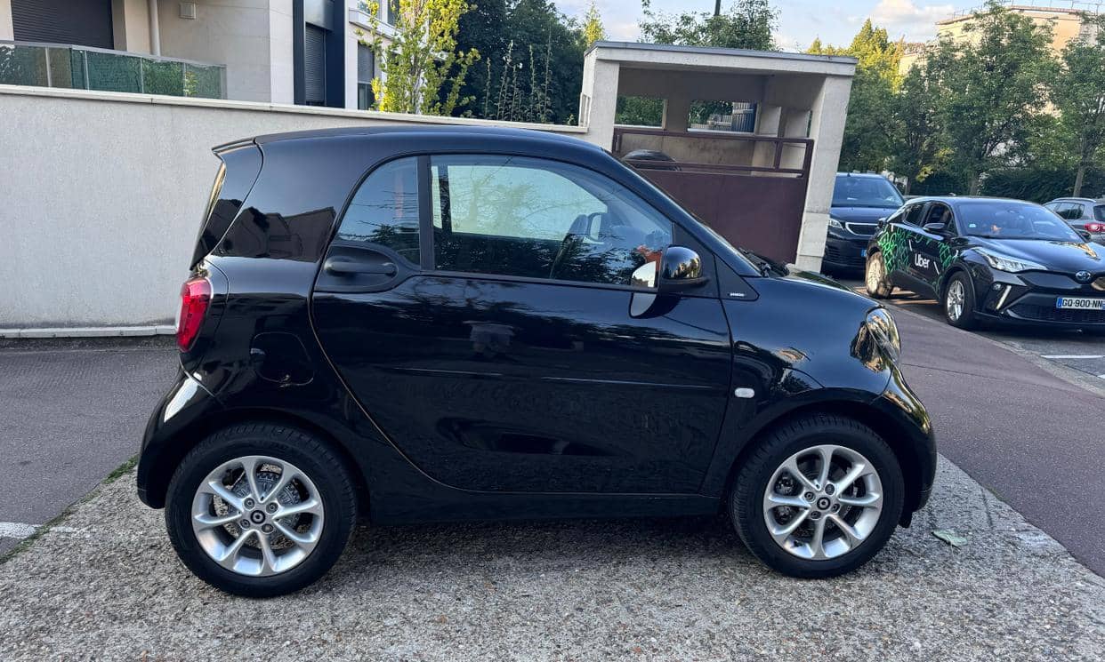 smart FORTWO COUPE — photo 8