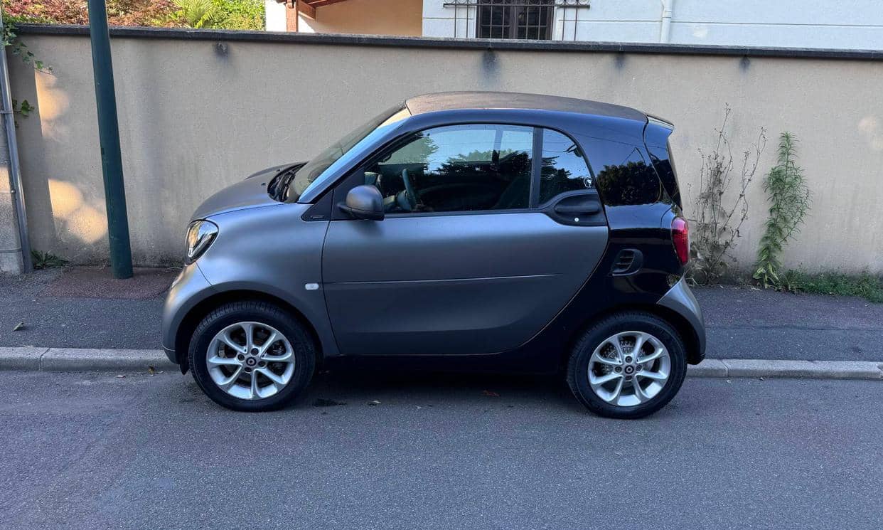 smart FORTWO COUPE — photo 9
