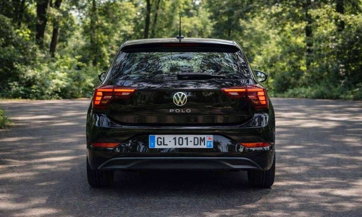Volkswagen POLO VI — photo 2