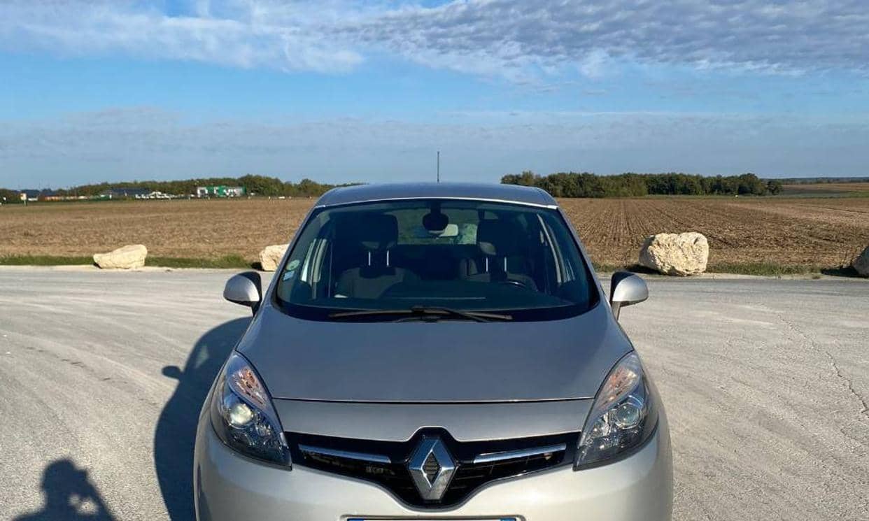 Renault SCENIC III — photo 9