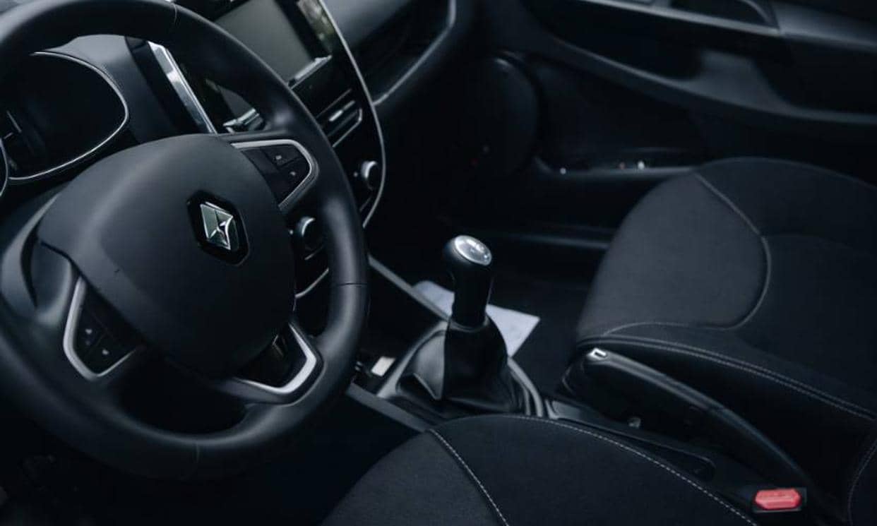 Renault CLIO IV SOCIETE — photo 3