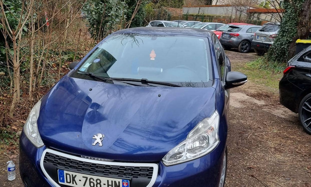 Peugeot 208 — photo 2