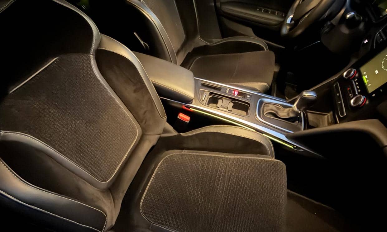 Renault MEGANE IV — photo 2