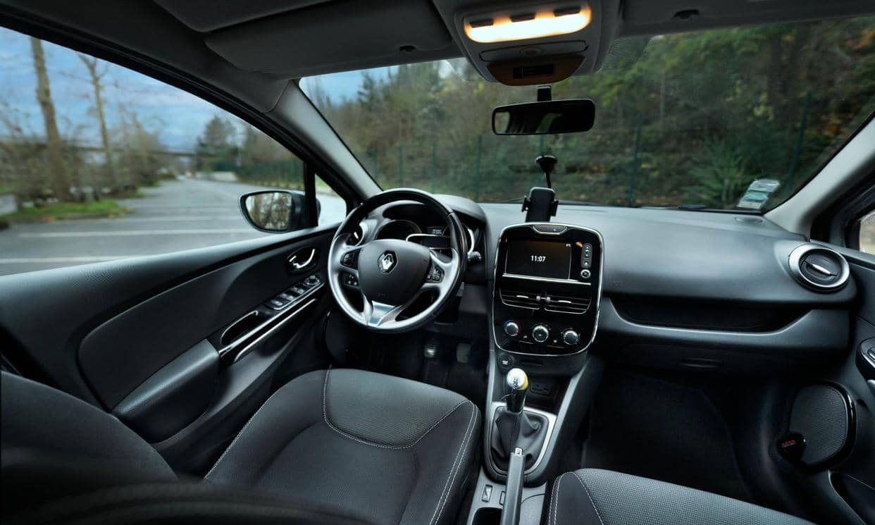 Renault CLIO IV ESTATE — photo 4
