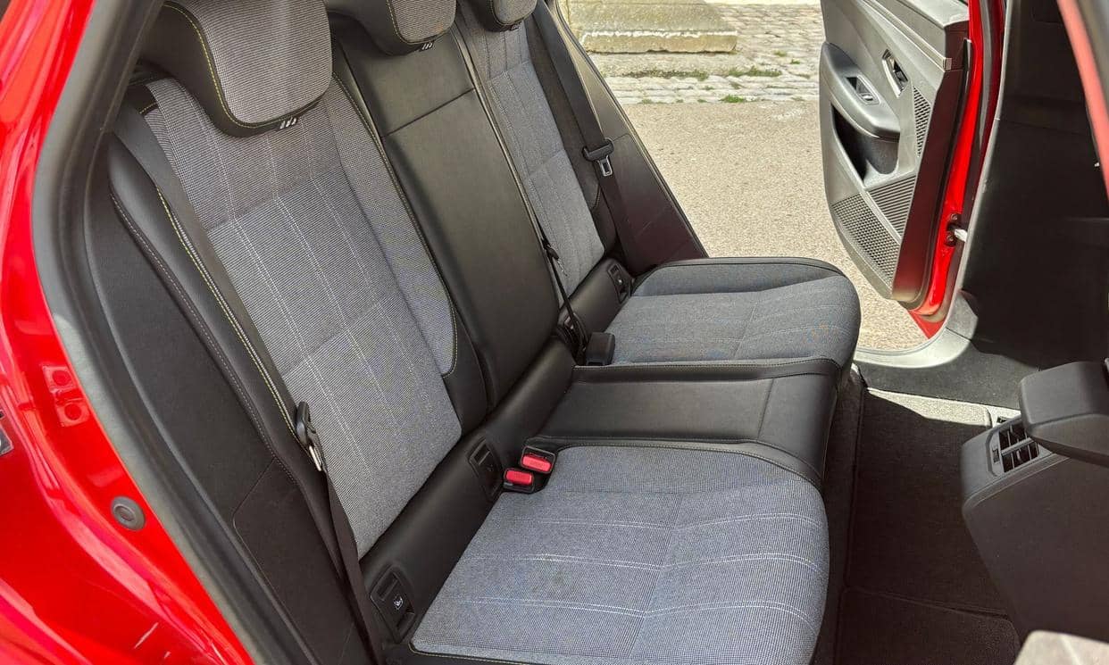 Renault MEGANE V ELECTRIQUE — photo 14