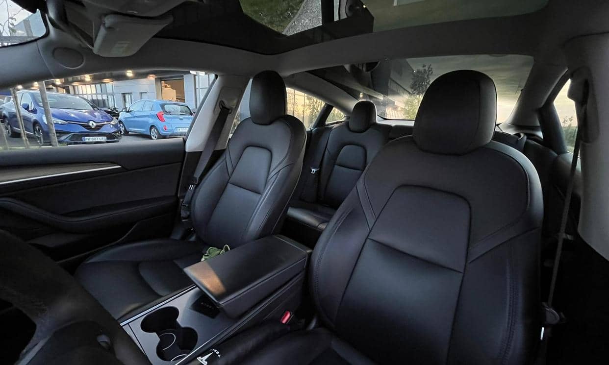 Tesla MODEL 3 — photo 10