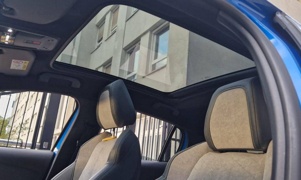 Peugeot 208 — photo 4