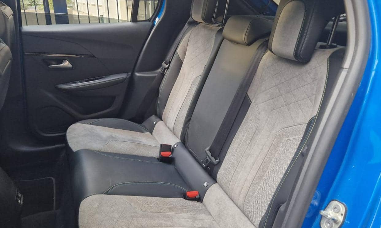 Peugeot 208 — photo 10