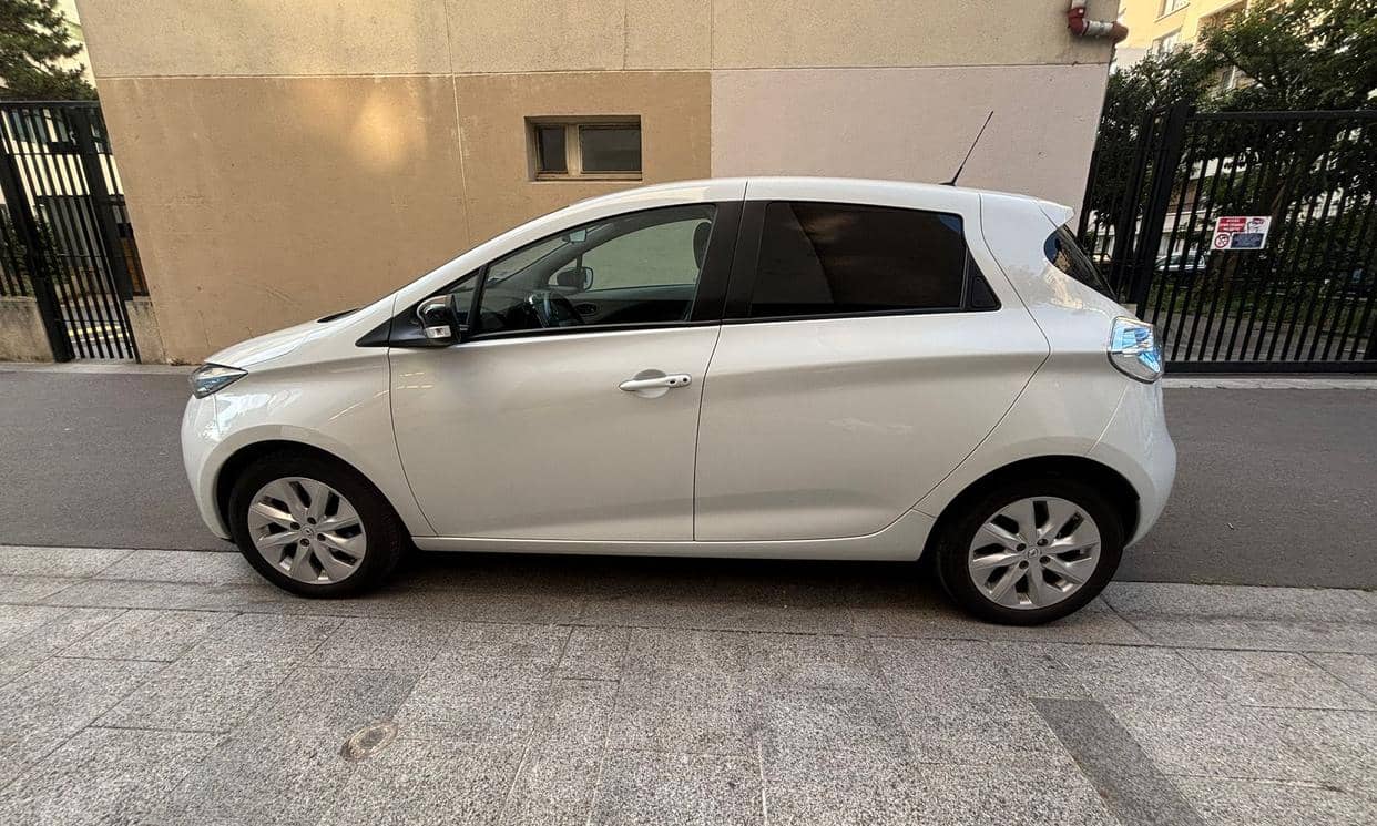 Renault ZOE — photo 8