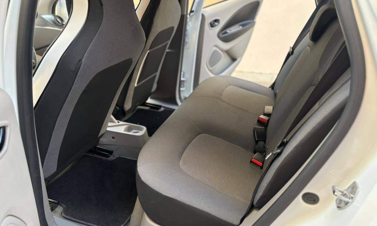 Renault ZOE — photo 17