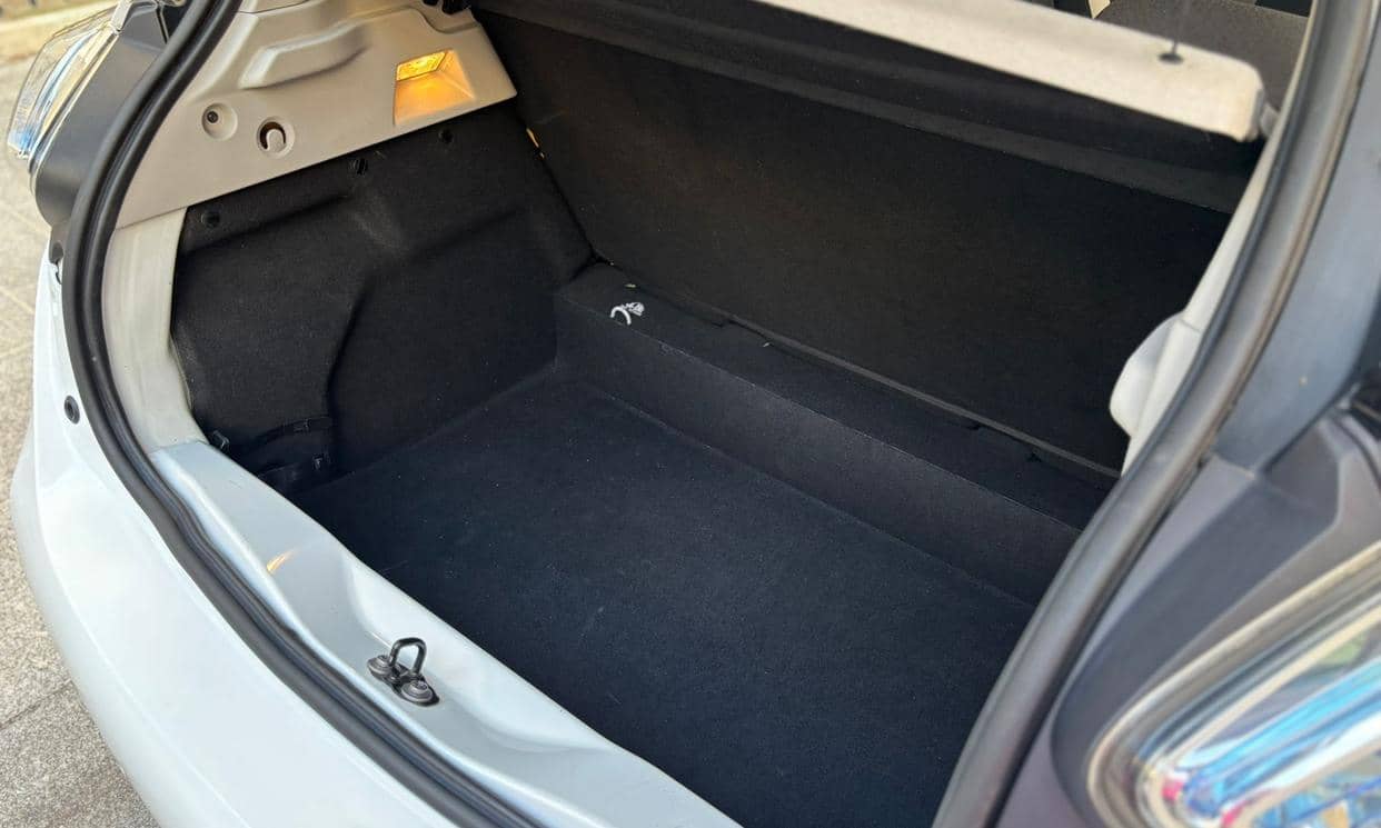 Renault ZOE — photo 18
