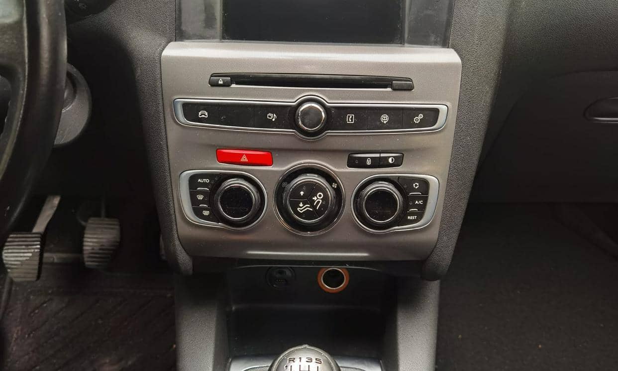 Citroen C4 — photo 5