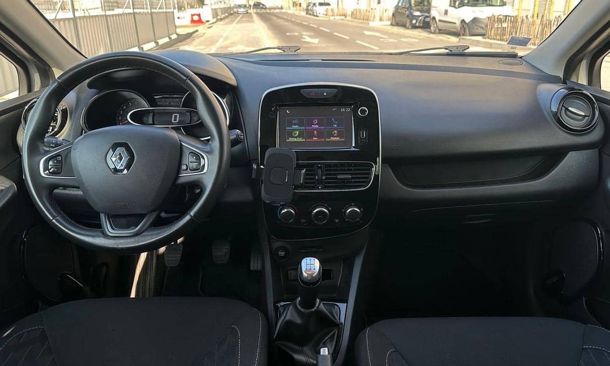 Renault CLIO IV — photo 3