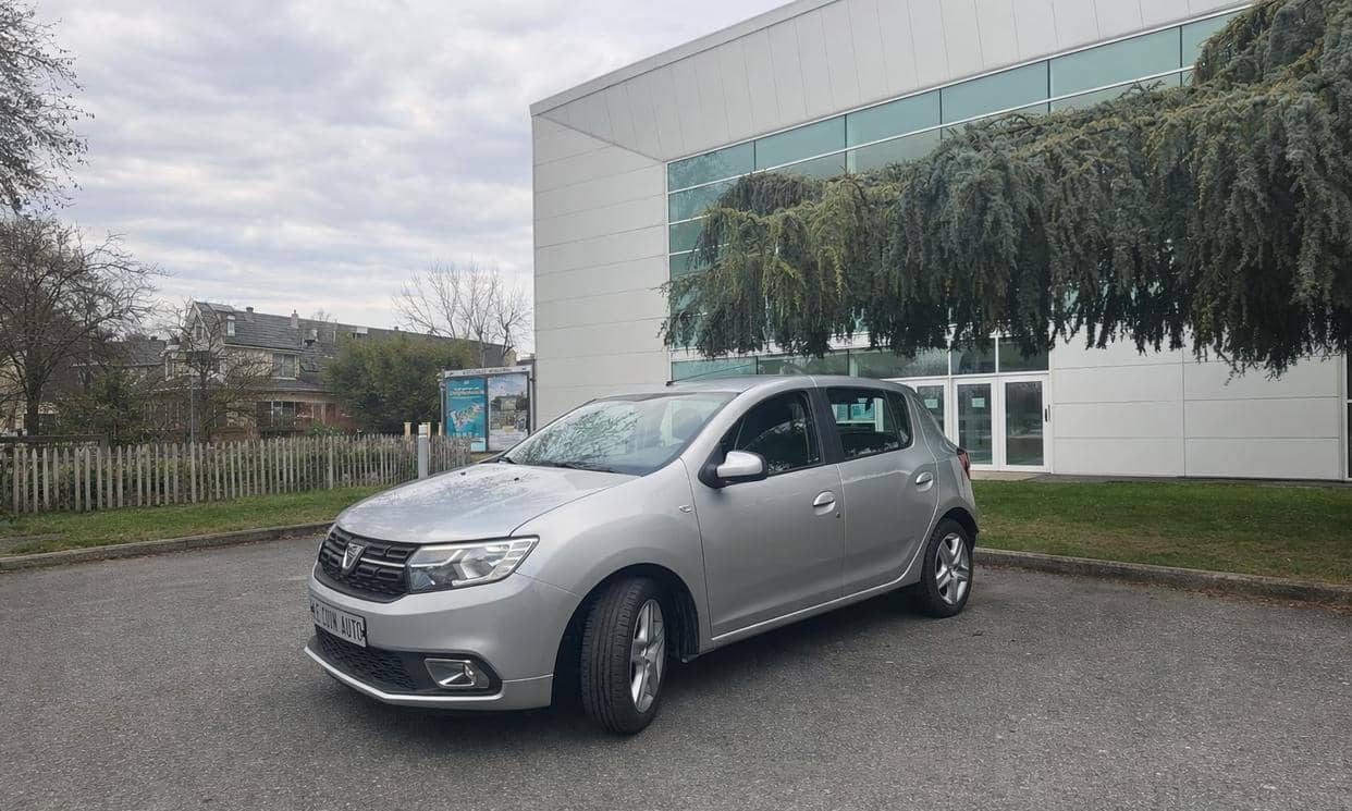 Dacia SANDERO — photo 2