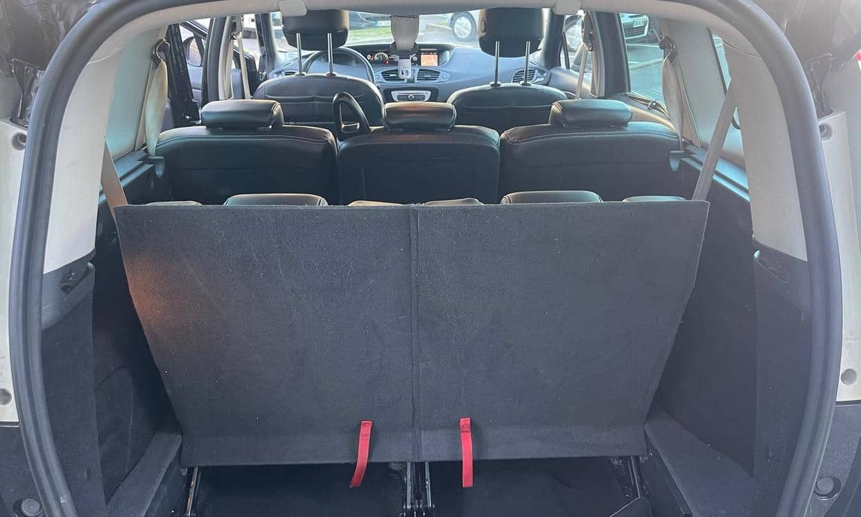 Renault GRAND SCENIC III — photo 9