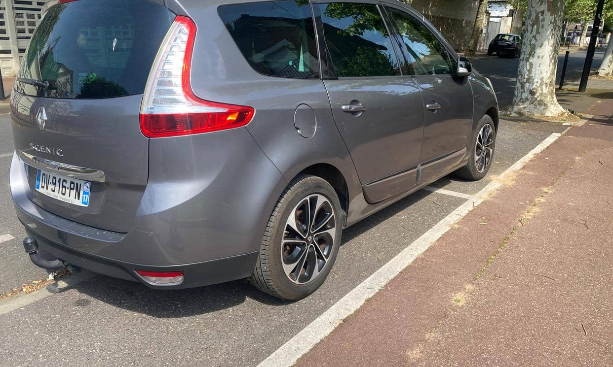 Renault GRAND SCENIC III — photo 9