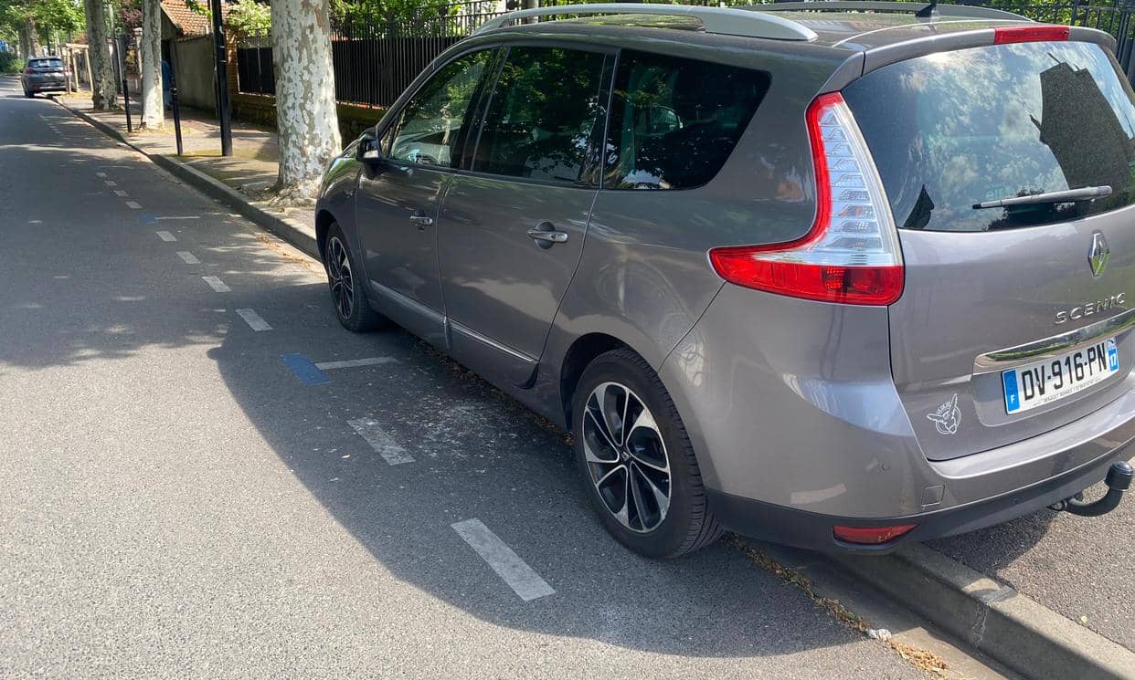 Renault GRAND SCENIC III — photo 13