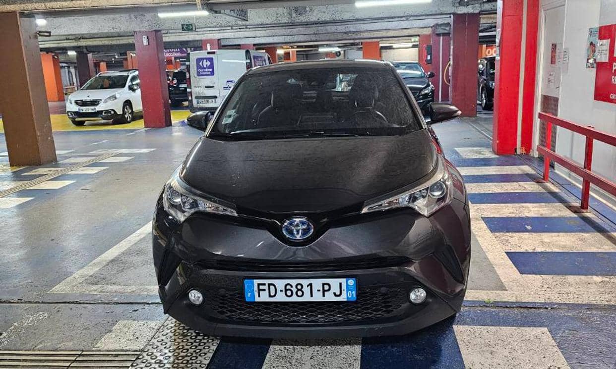 Toyota C-HR — photo 2