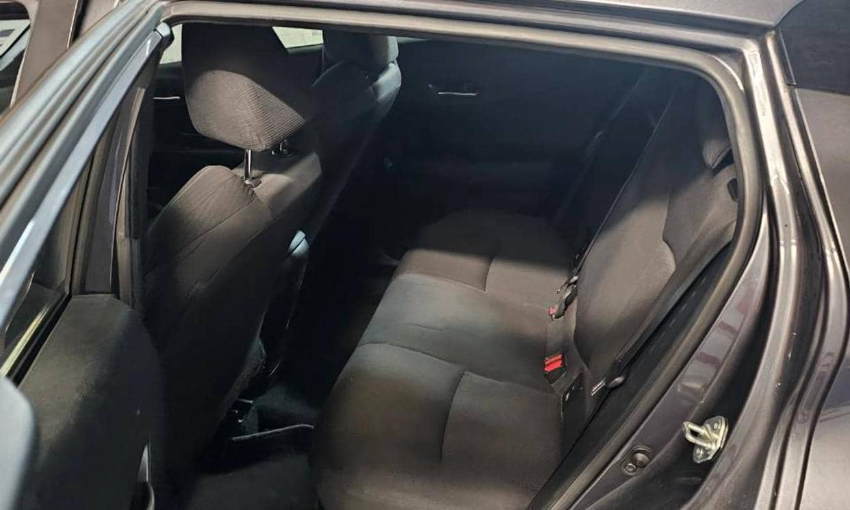 Toyota C-HR — photo 6