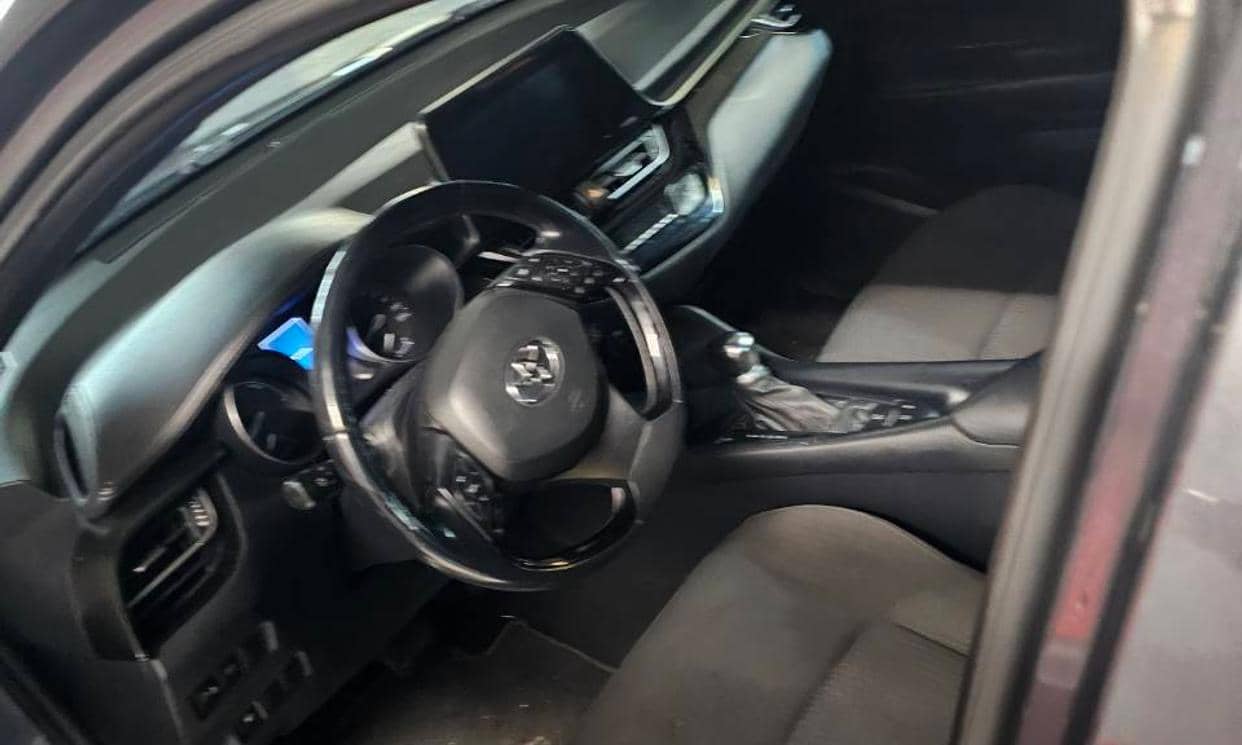 Toyota C-HR — photo 10