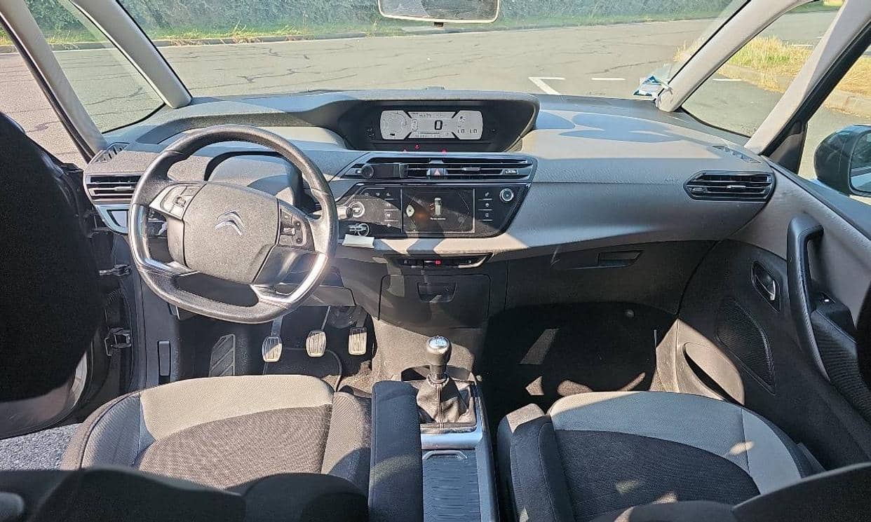 Citroen GRAND C4 PICASSO — photo 14