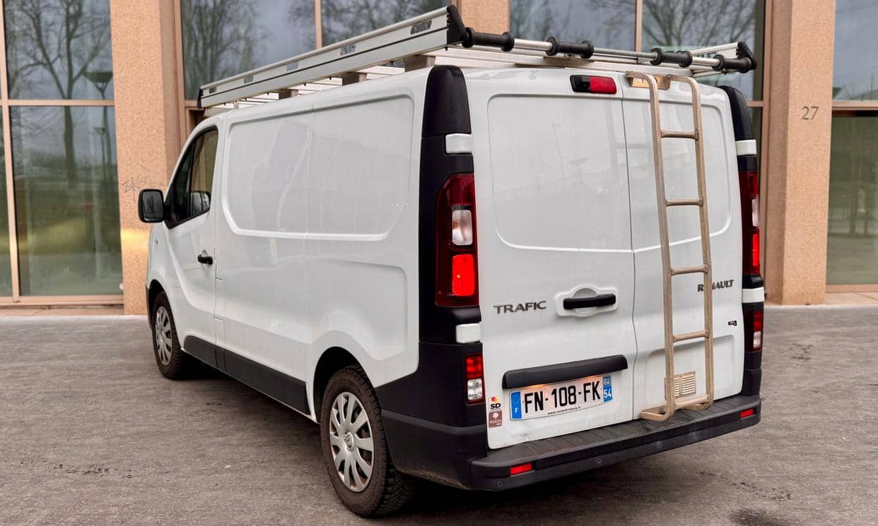 Renault TRAFIC III — photo 3