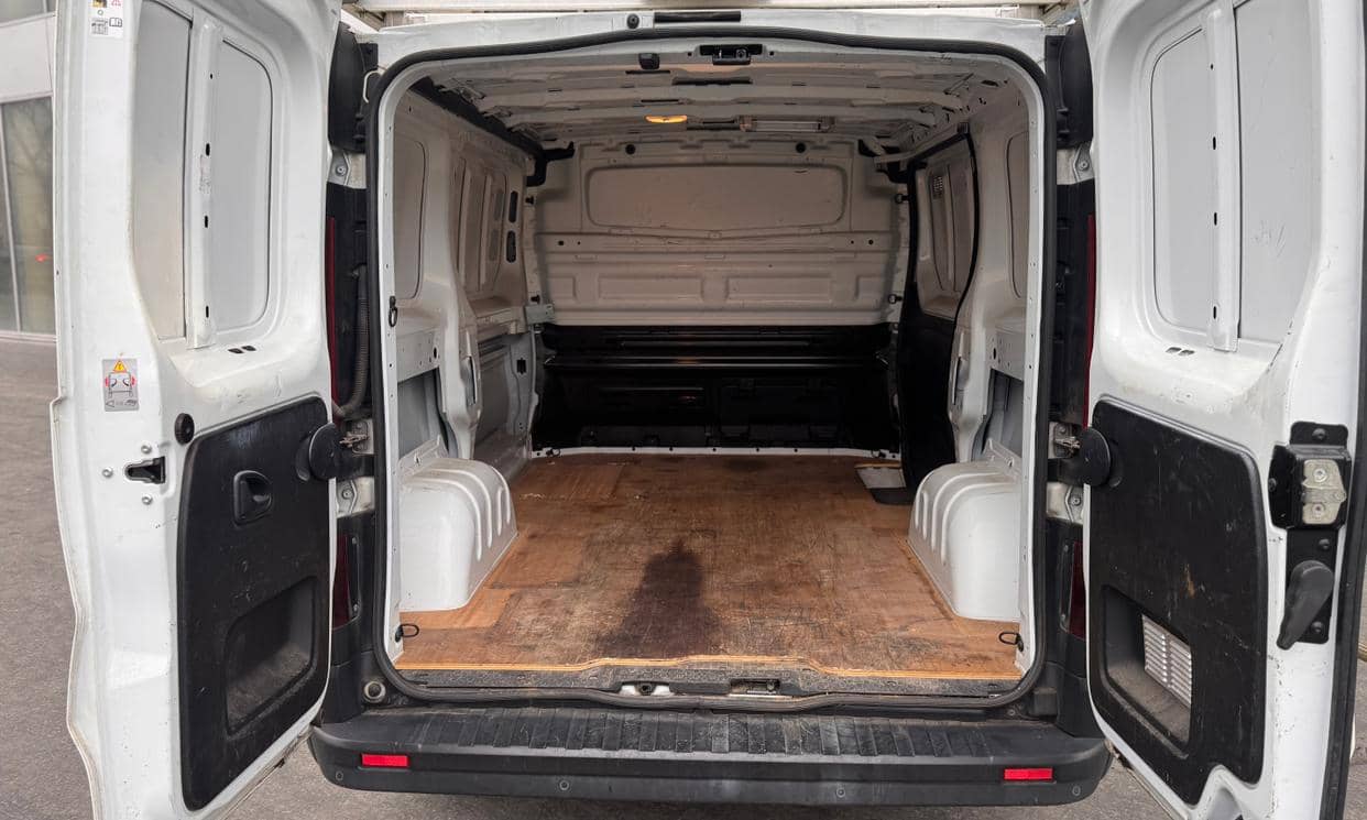 Renault TRAFIC III — photo 7