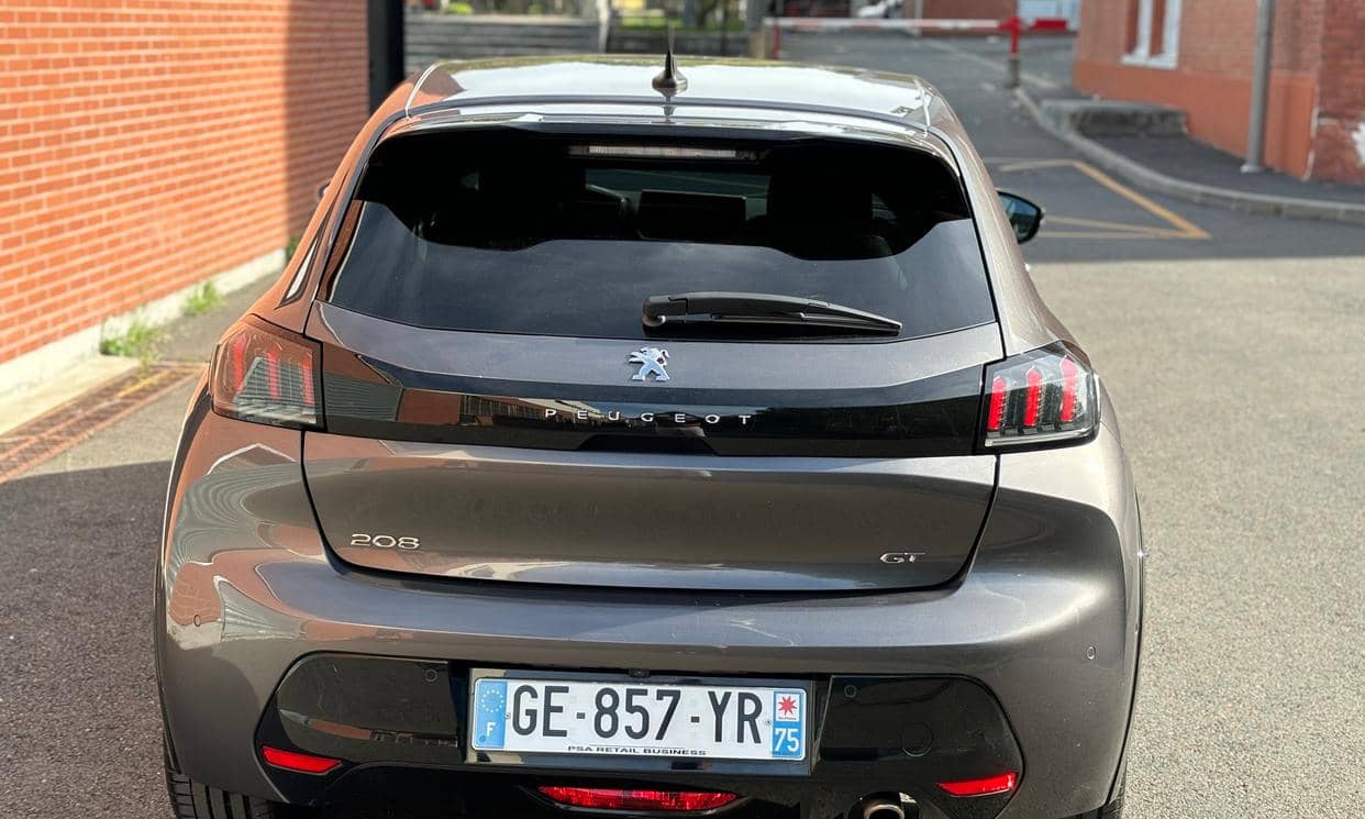 Peugeot 208 — photo 8