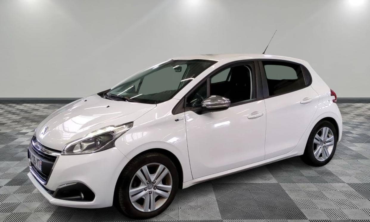 Peugeot 208 — photo 3