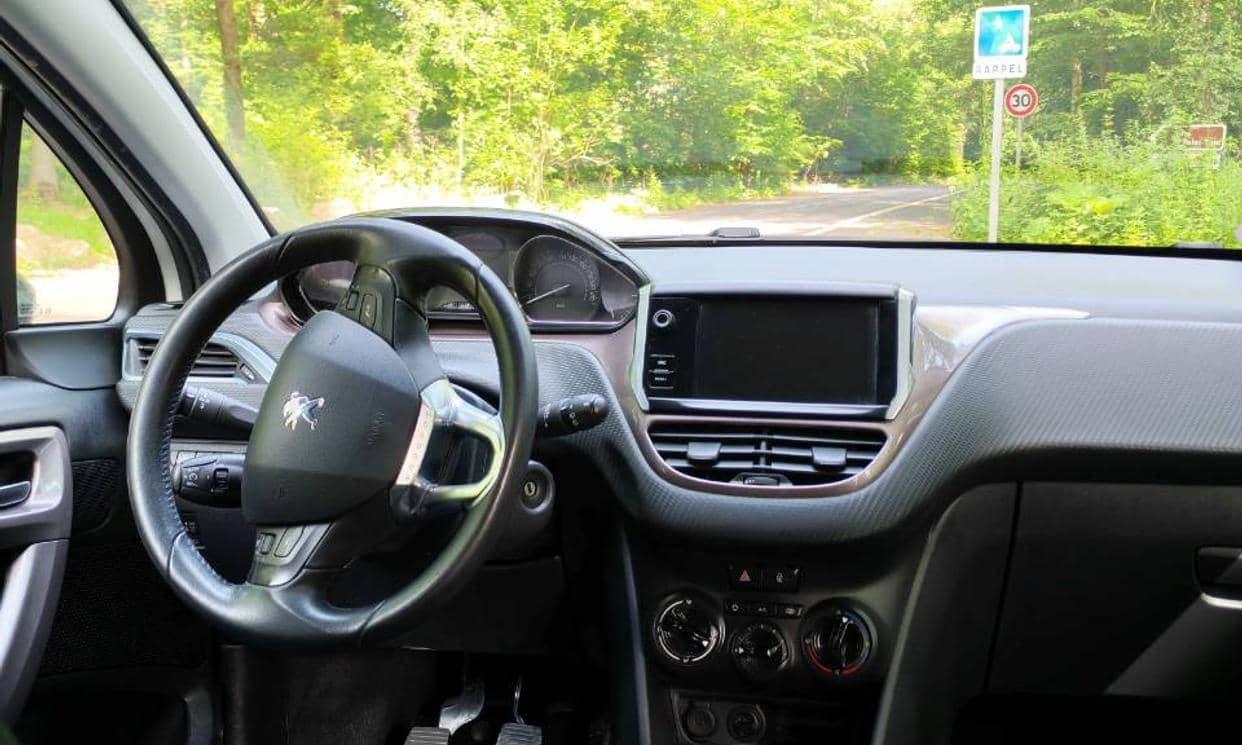 Peugeot 2008 — photo 2