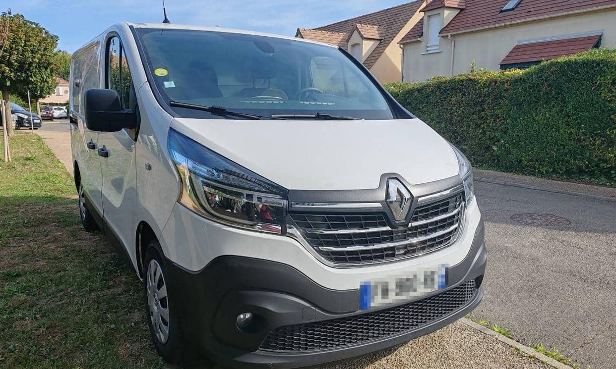 Renault TRAFIC III — photo 8