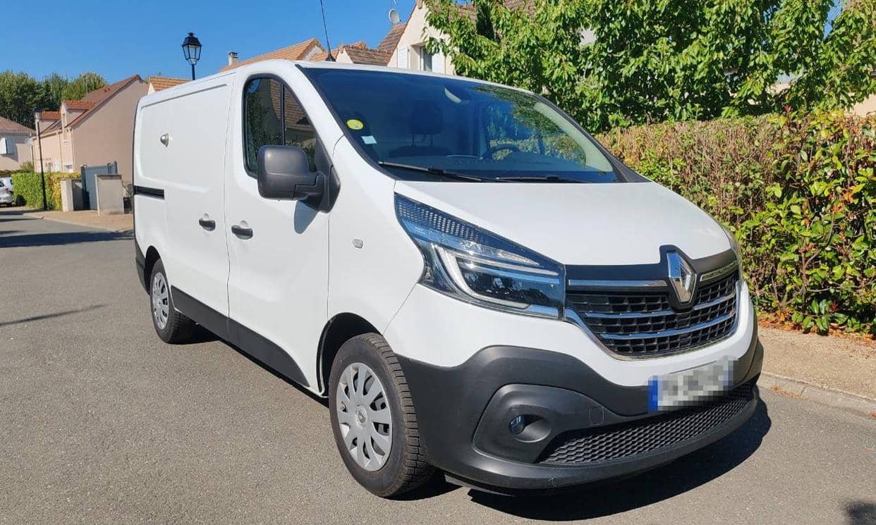 Renault TRAFIC III — photo 11