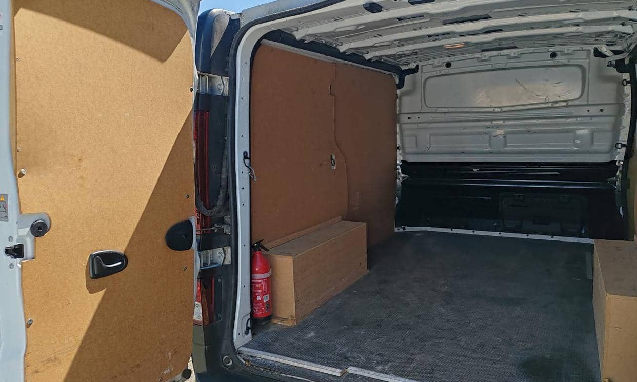 Renault TRAFIC III — photo 19