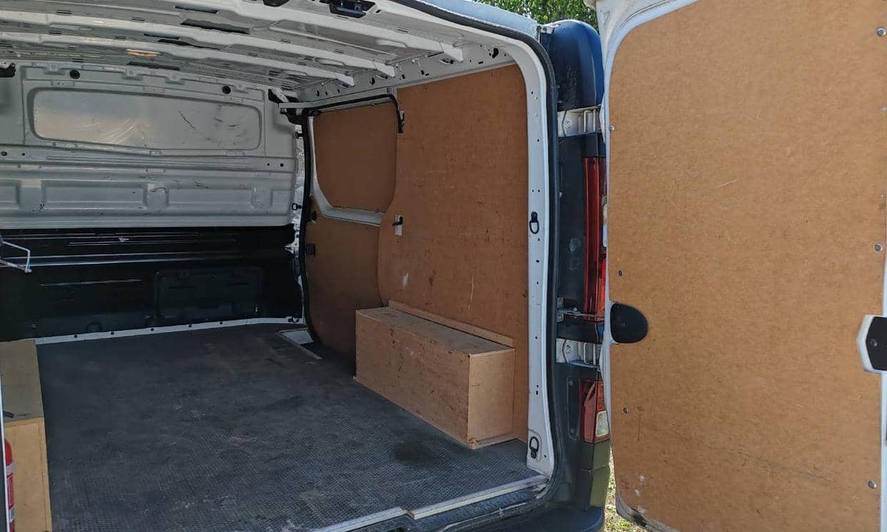 Renault TRAFIC III — photo 18