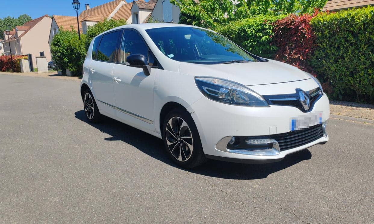 Renault GRAND SCENIC III — photo 12