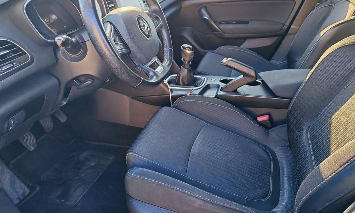 Renault MEGANE IV — photo 16