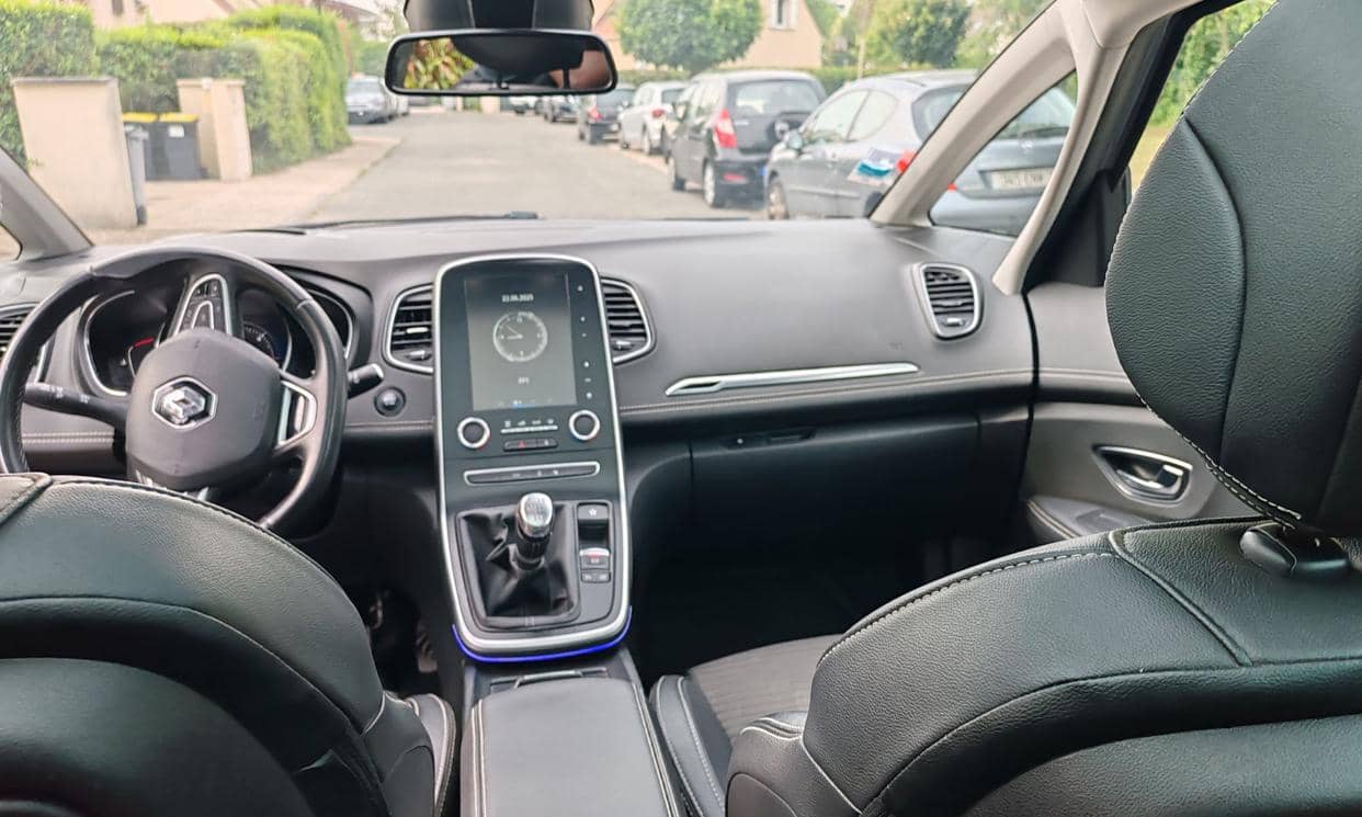 Renault GRAND SCENIC IV — photo 18