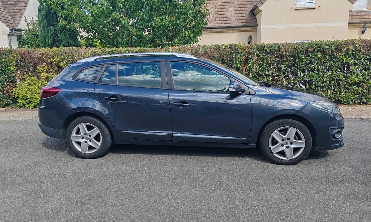 Renault MEGANE III ESTATE — photo 4