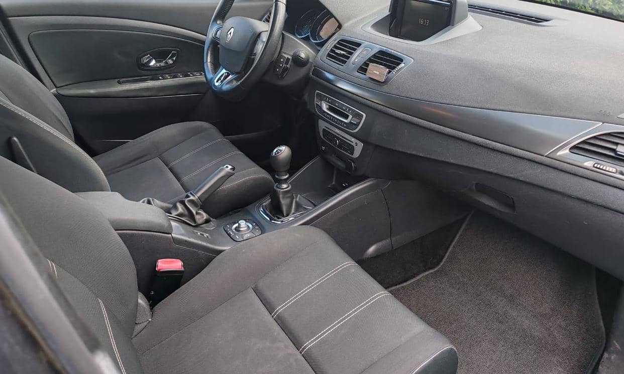 Renault MEGANE III ESTATE — photo 7